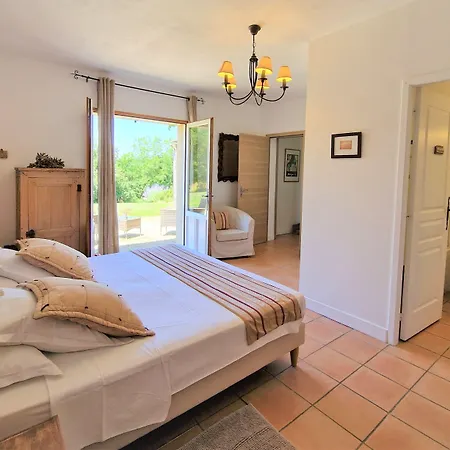 Pensionat Le Clos-lascazes