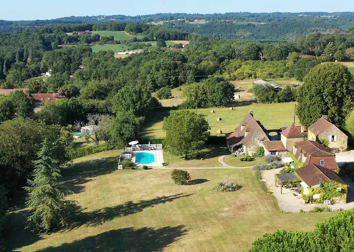 Le Clos-lascazes 게스트하우스 Paleyrac