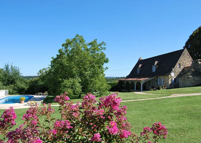 게스트하우스 Le Clos-lascazes 4*