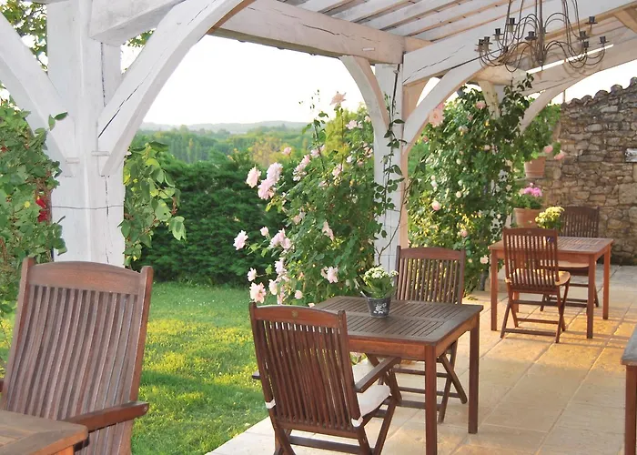 게스트하우스 Le Clos-lascazes Paleyrac